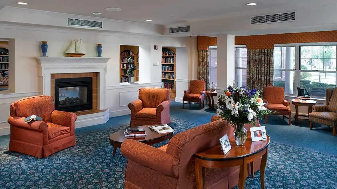 Photo of Atria Marina Place, Assisted Living, Quincy, MA 3