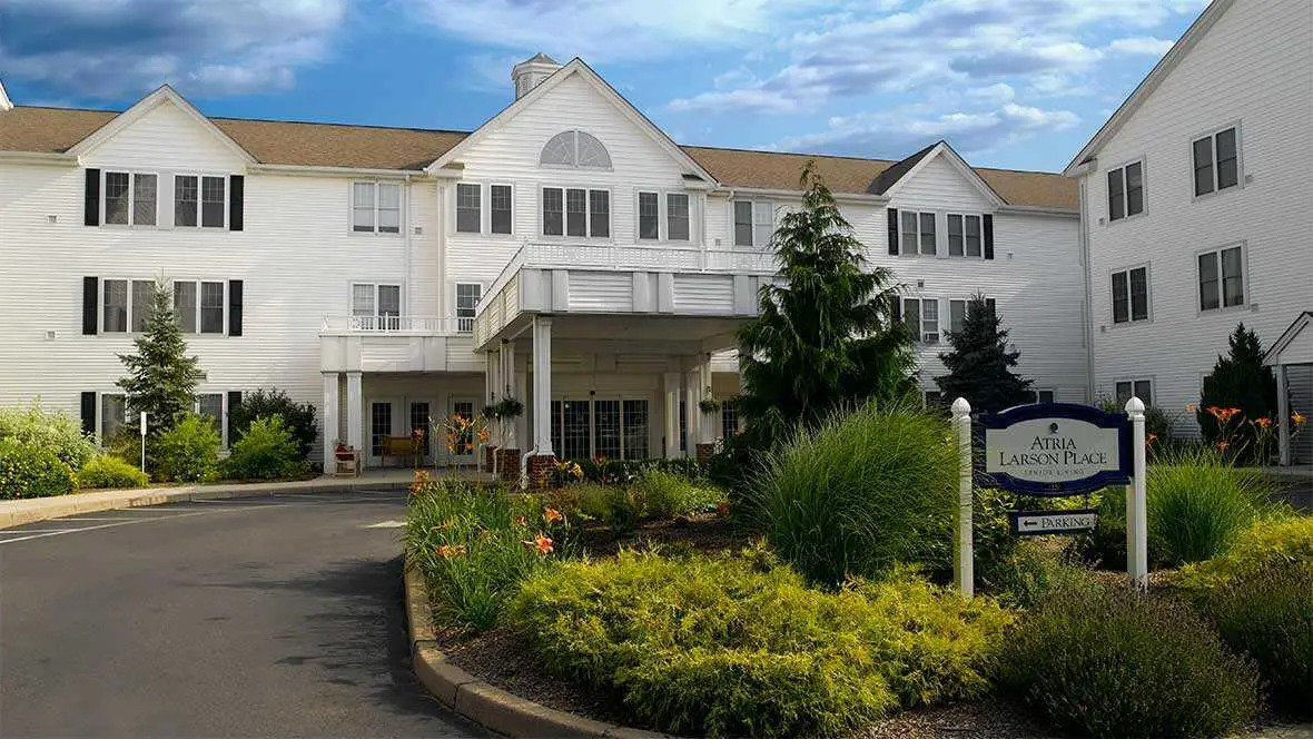 Photo of Atria Larson Place, Assisted Living, Hamden, CT 3