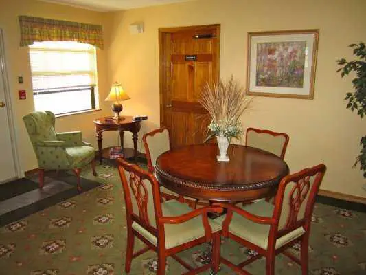 Photo of Marshfield Place, Assisted Living, Marshfield, MO 8